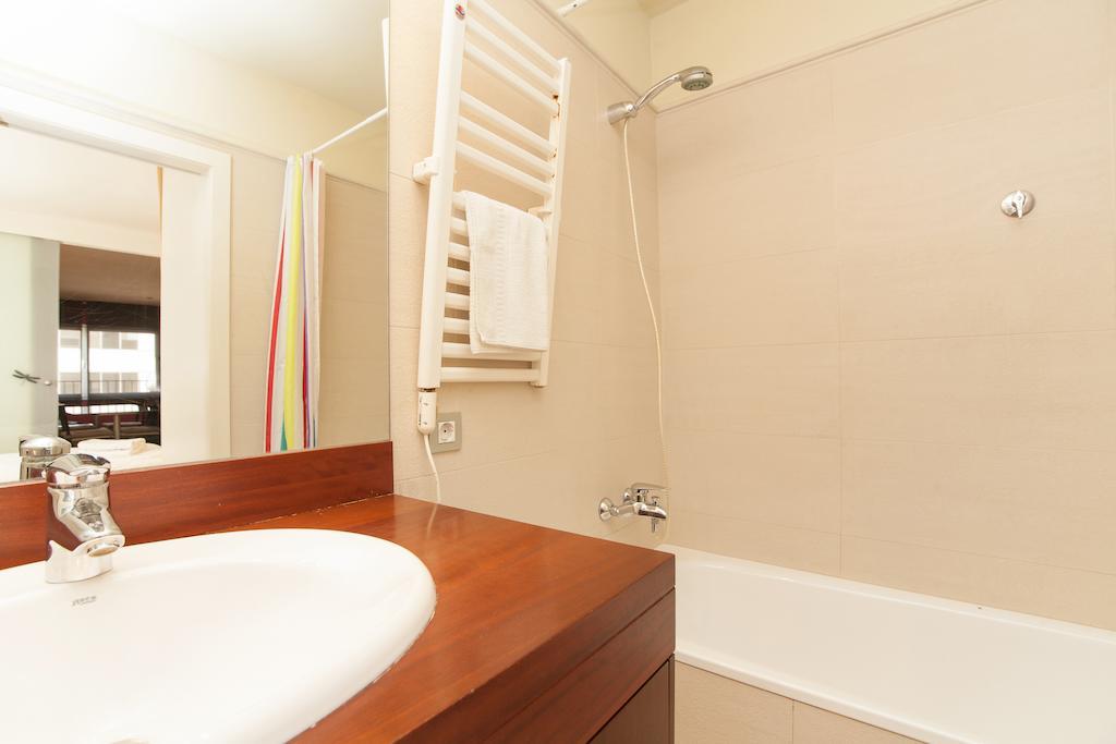Rambla Suites บาร์เซโลนา ภายนอก รูปภาพ